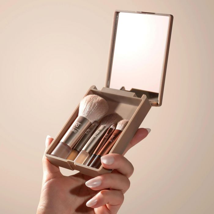 On The Glow Mini Brush Kit
