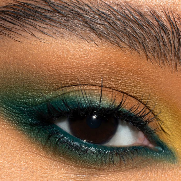 Macro Tech Eye Crayon